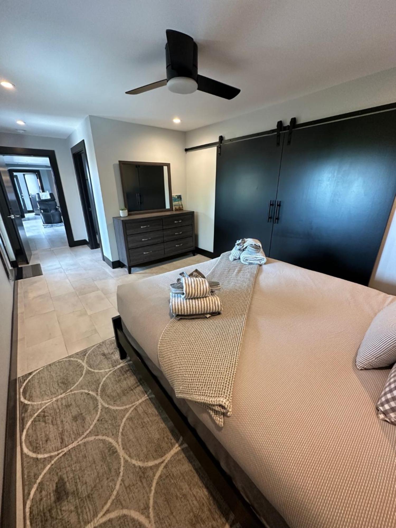 Contemporary Ocean Sunset Views With Firepit Pt Loma Close To Plnu サンディエゴ エクステリア 写真