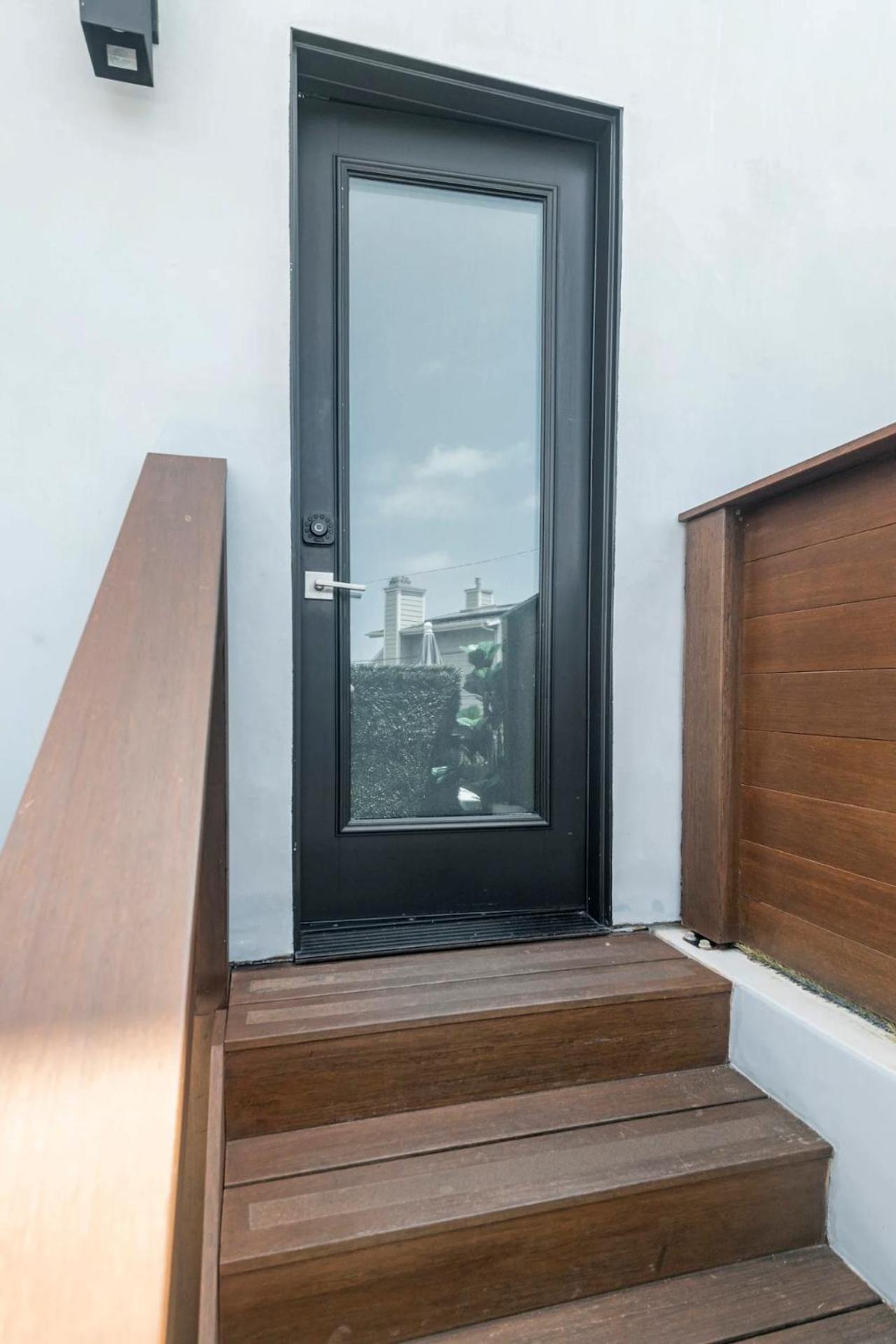 Contemporary Ocean Sunset Views With Firepit Pt Loma Close To Plnu サンディエゴ エクステリア 写真