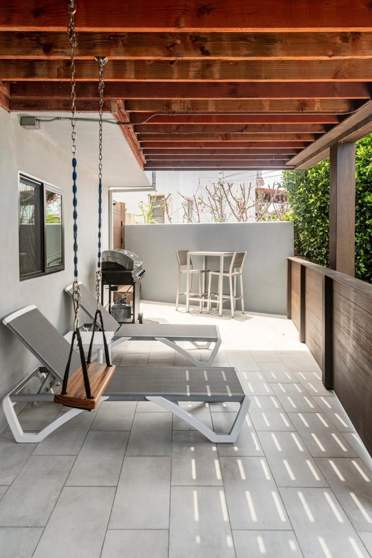 Contemporary Ocean Sunset Views With Firepit Pt Loma Close To Plnu サンディエゴ エクステリア 写真